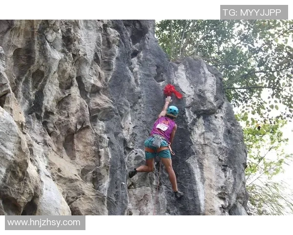 重庆攀岩队的逆袭之旅：从初学者到全国冠军的奋斗历程